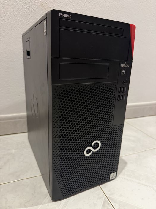 Computador Fujitsu Esprimo P5010