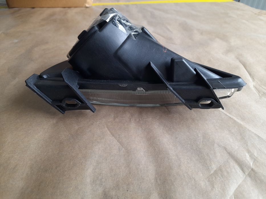 Farol de nevoeiro Ford Fiesta 2002 F.D Novo