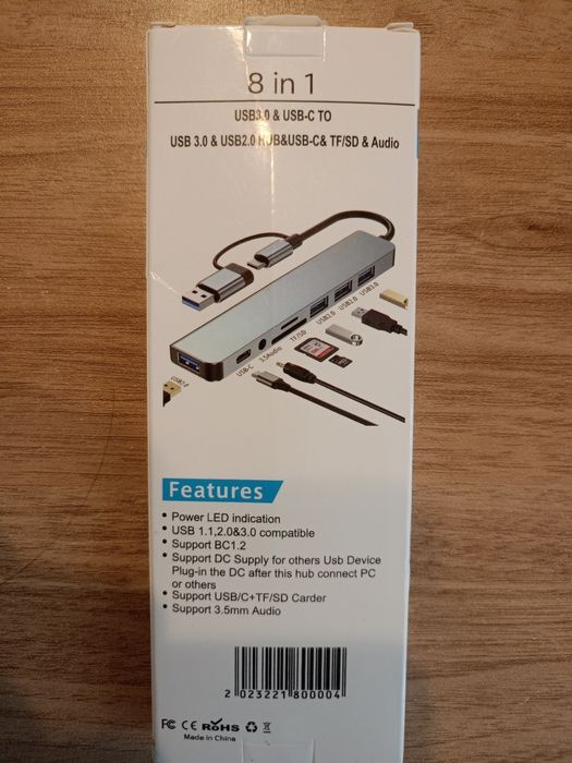 Adapter USB-C HUB 8 w 1 – USB 3.0 / USB 2.0 / SD / microSD / Audio – n