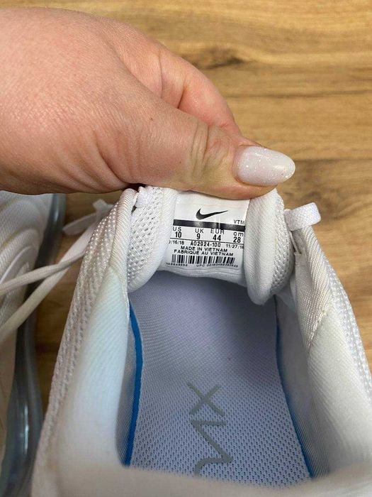 Nike Air Max 720 оригінал нові 44  кросівки Nike Air Max