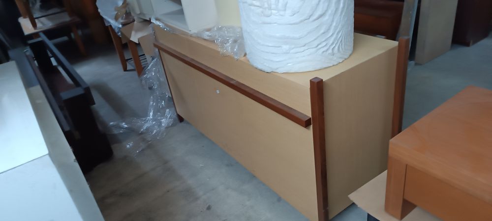 Móvel aparador 150x80x56