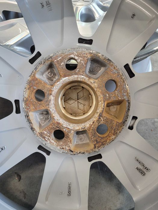Felgi Aluminiowe Mitsubishi r 18 komplet 5 x 114,3