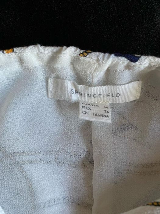 Top em V em padrão de âncoras