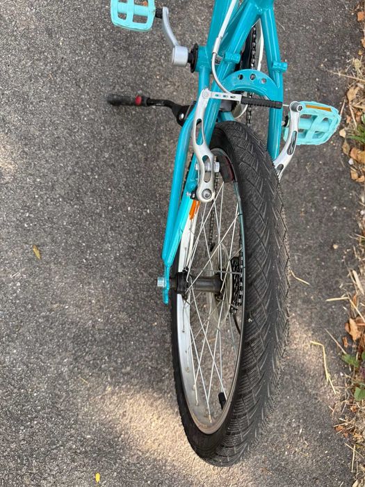 Bicicleta BTWIN criança – excelente estado, com cesto frontal