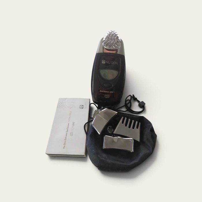 Nu Skin Galvanic Spa II + 2 caixas facial gel