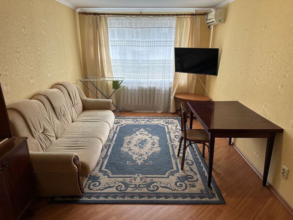 Оренда кімнати для дівчини на Замості, (Некрасова, Центральний ринок)