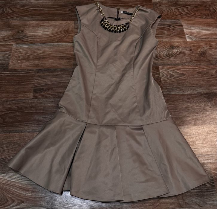 Сукня колір капучіно