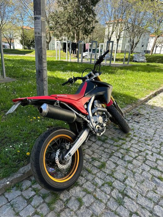 Crf 250 L  ano 2017 matriculada