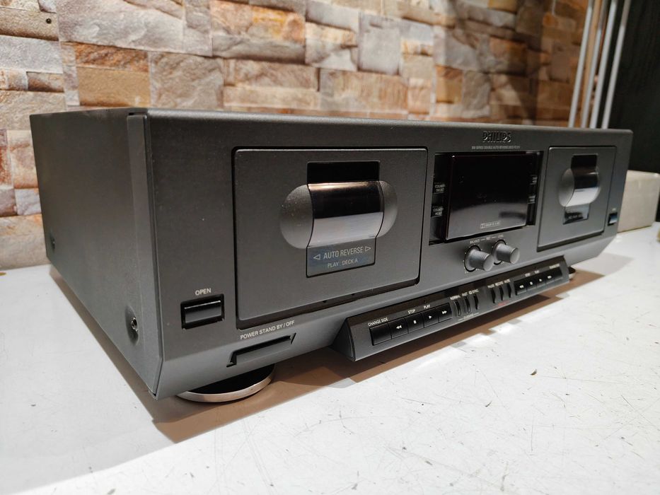 Magnetofon Philips FC-911