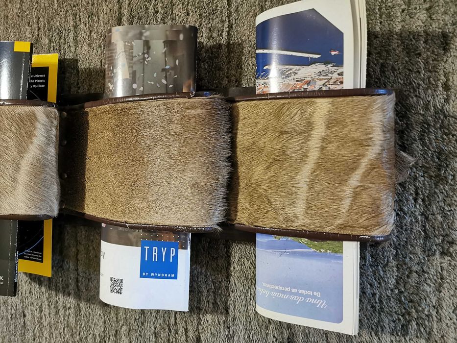 Porta revistas africano