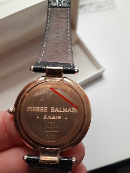 Relógio de ouro Pierre Balmain