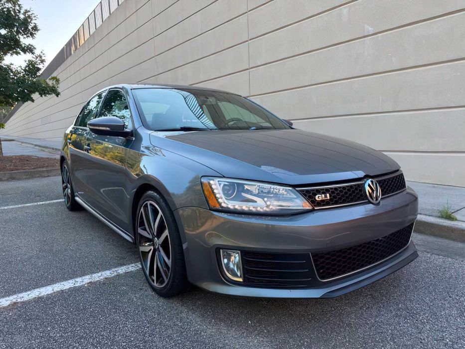 Volkswagen Jetta GLI Autobahn      2013