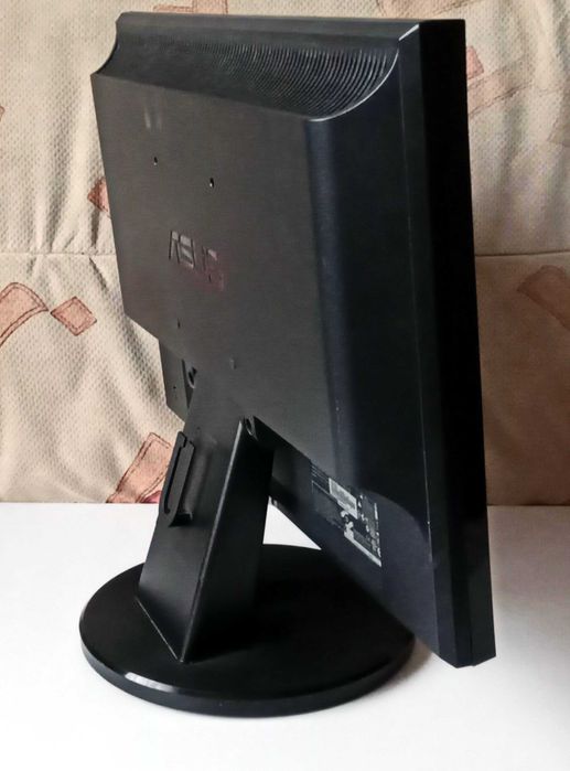 Монитор 19 "дюймов Asus VW195U широкоформатный