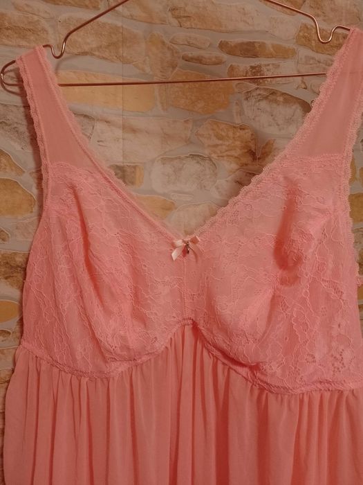 (44/XXL) Ekskluzywna, Zmysłowa halka pod sukienkę z Londynu