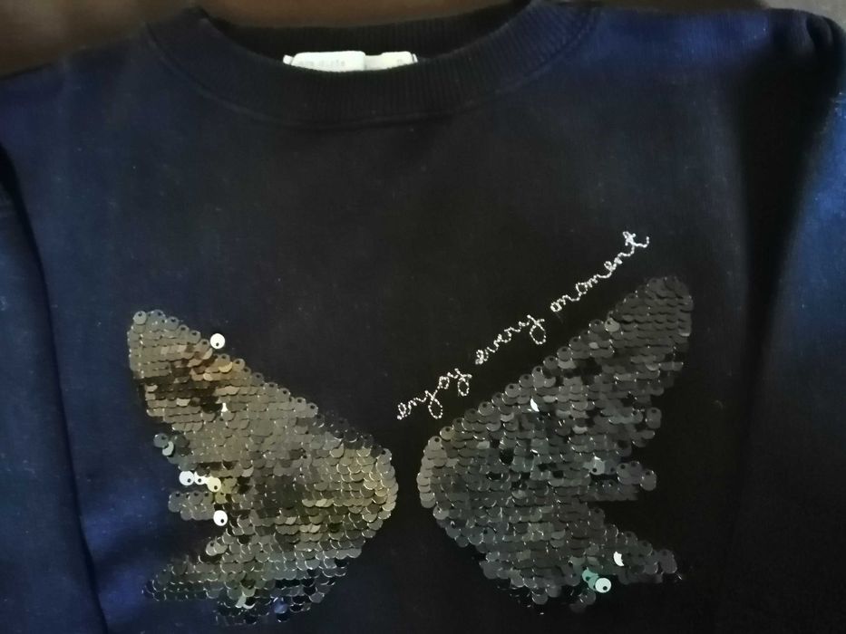 Camisola cardada preta marca Zara para menina tamanho 7 anos.