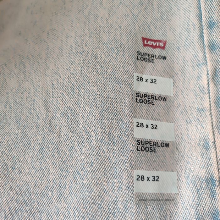 Широкі джинси Levi's 27