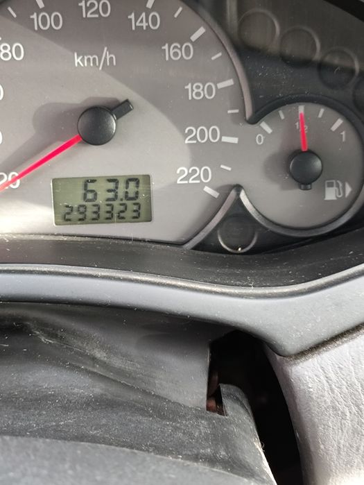 Ford focus  1.4 gasolina