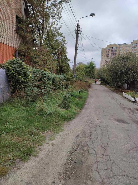 Будинок  ДАРНИЦЯ ,ДВРЗ, 6 соток землі