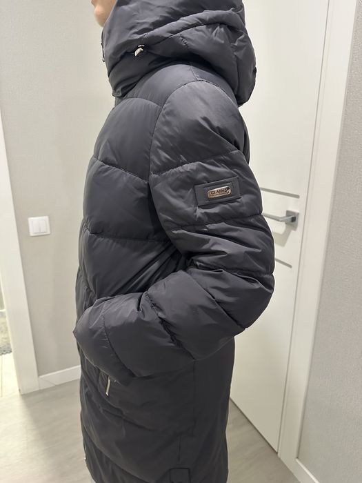 Зимовий пуховик