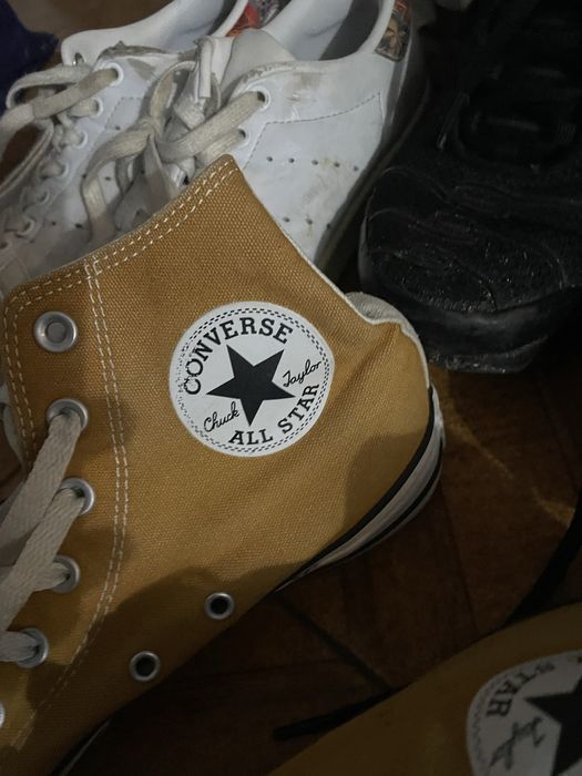 16 pares de sapatilhas 50€