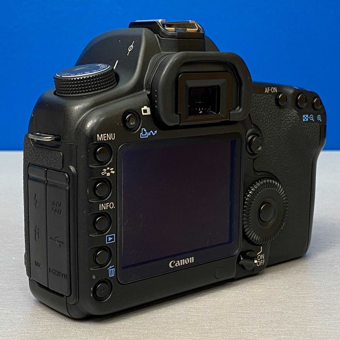 Canon EOS 5D Mark II (Corpo) - 21.1MP