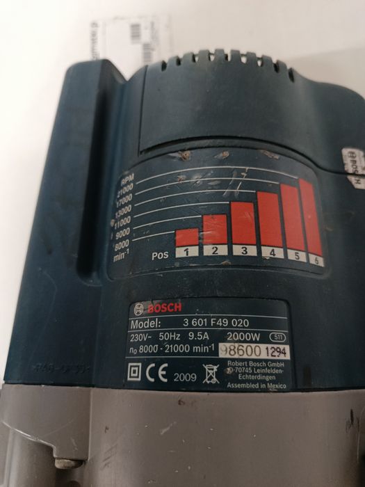 Sprzedam frezarkę Bosch nie festool.milwauke.dewalt