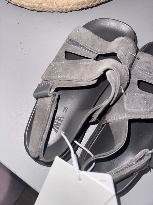 Оригінальні шкіряні сандалі zara 28  і ugg 11 см устілка