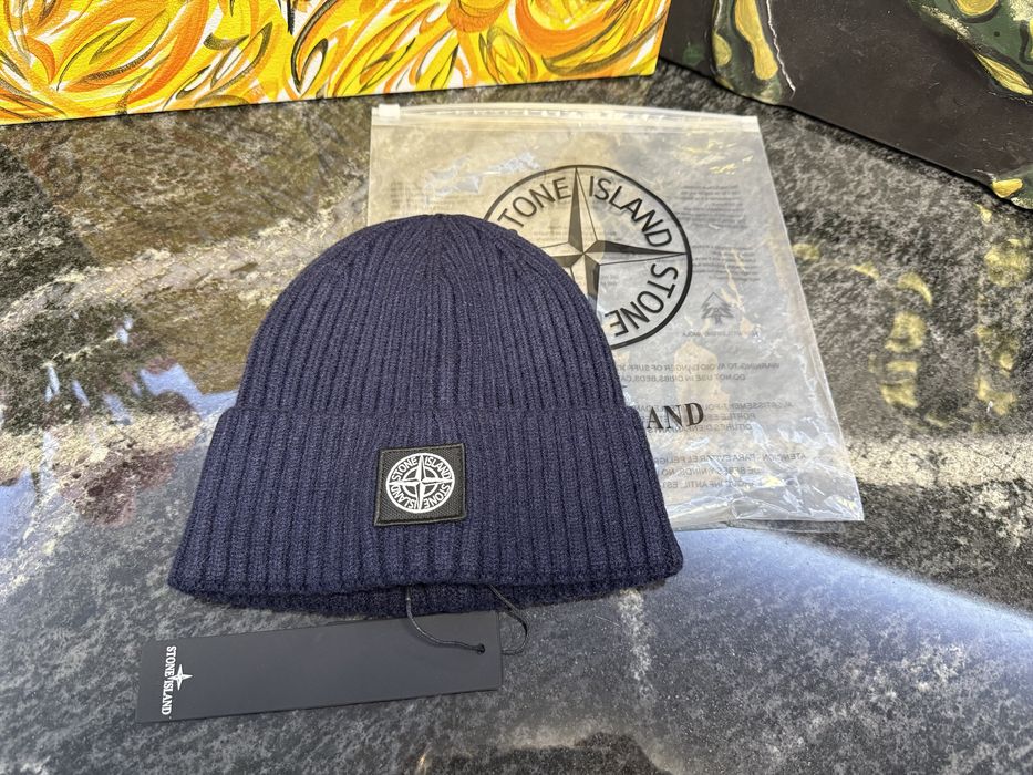 Шапка Stone Island