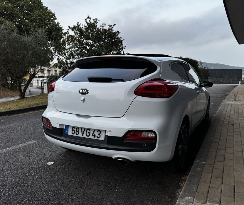 Kia Ceed S Coupé 1.6 CRDi