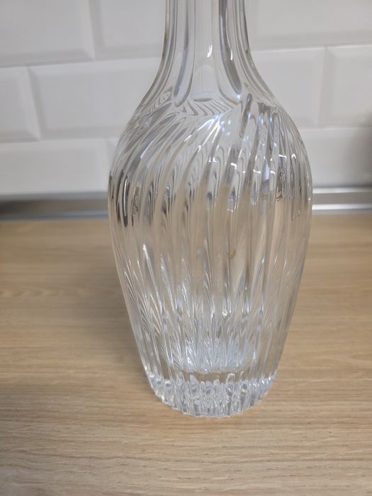 Garrafa de cristal  nunca utilizada