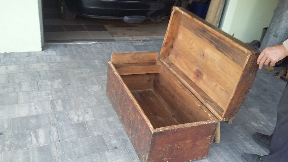 Kufer drewniany do skansenu