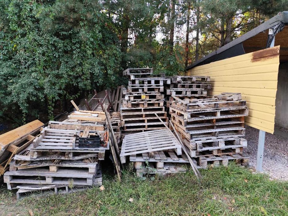 Sprzedam drewno z palet – idealne do palenia w piecu