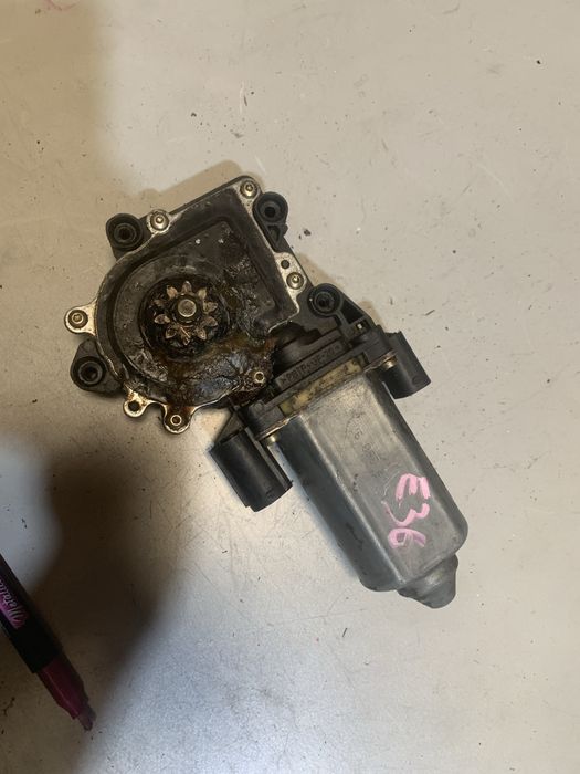 Motor vidro frente direito BMW E36