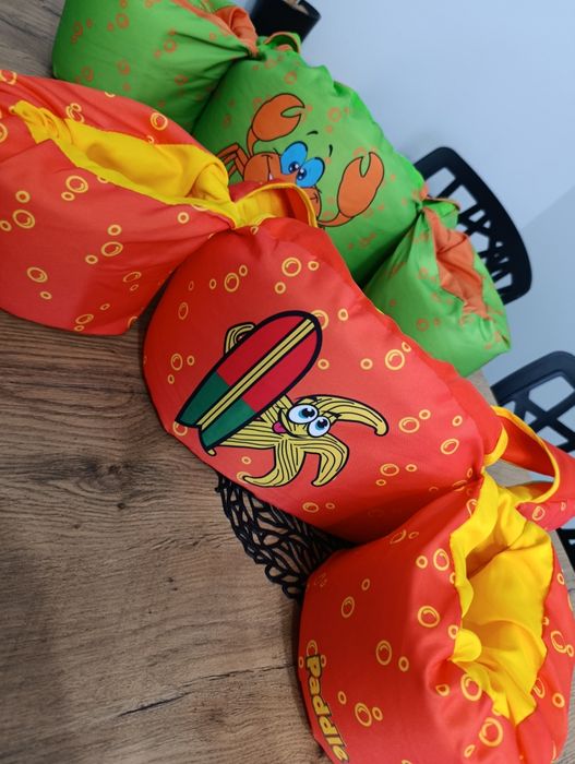 Kamizelki do pływania lub nauki z wypełnieniem