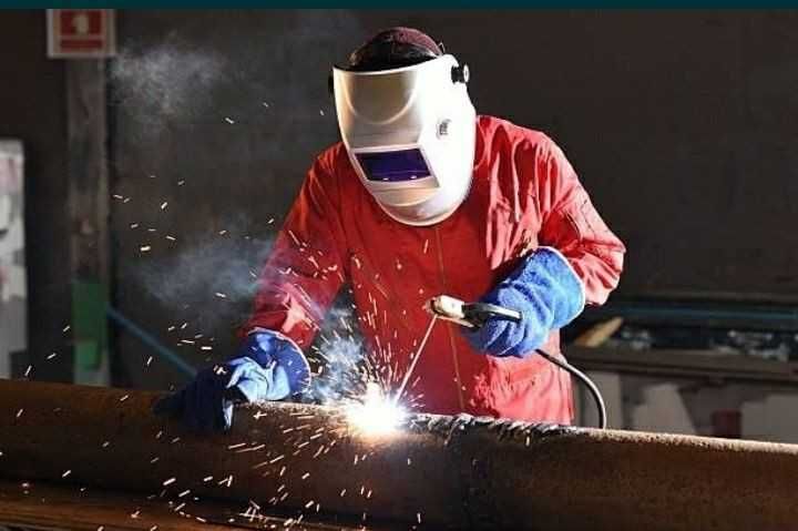Квалифицированный сварщик выполнит сварочные работы