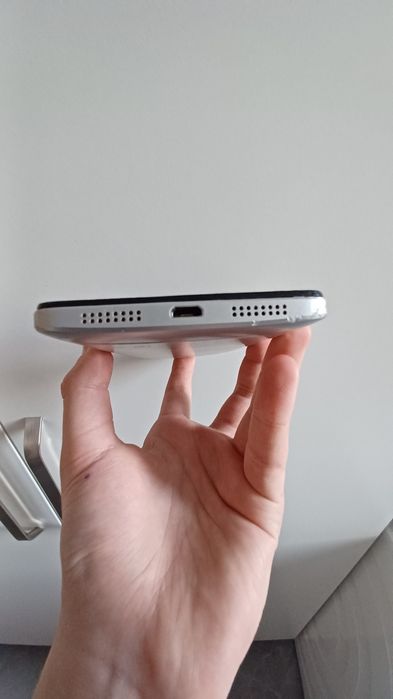 Телефон lenovo vibe