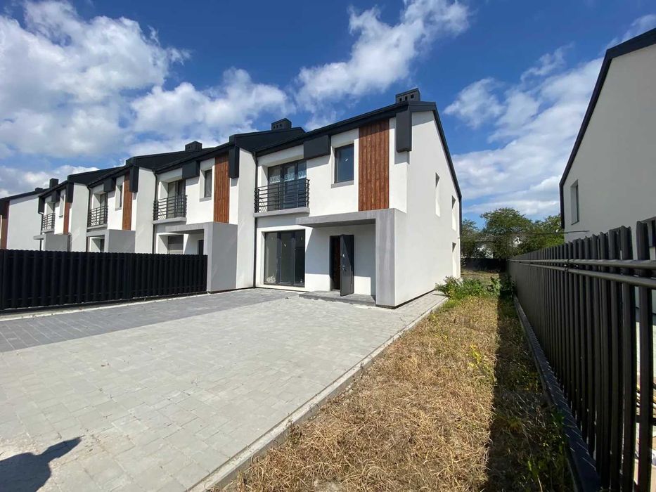 Продаж ЗДАНОГО та готового до ремонту БОКОВОГО таунхауса 136м2