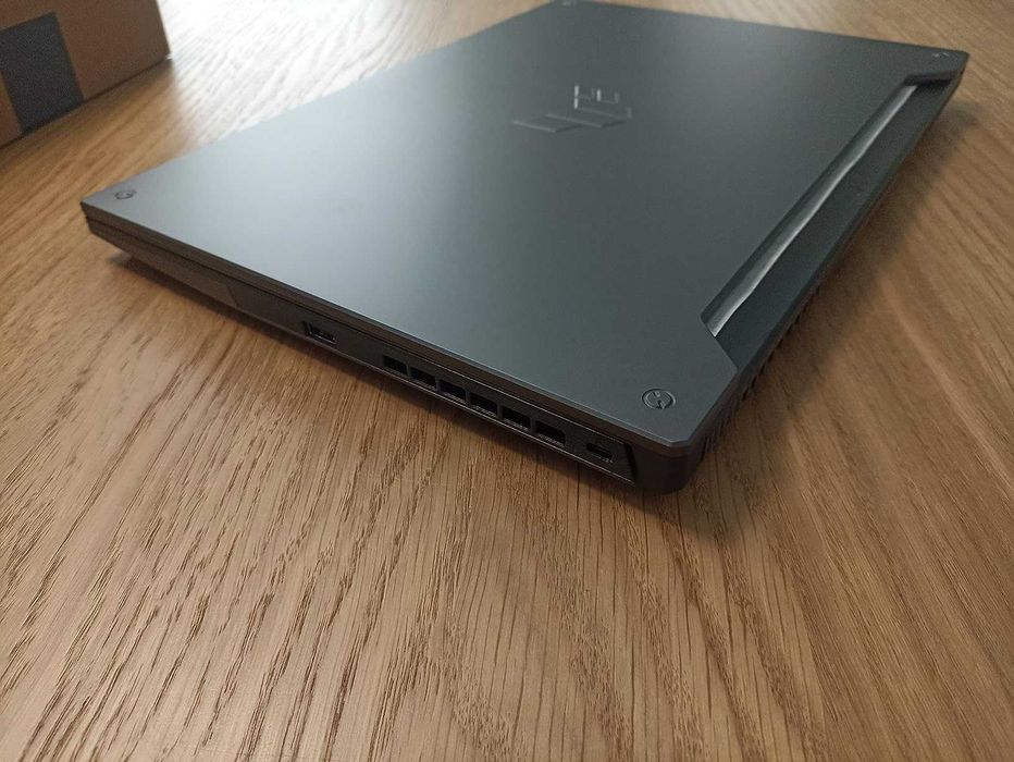 ASUS TUF Gaming F15 i7 16gb RAM 512gb SSD