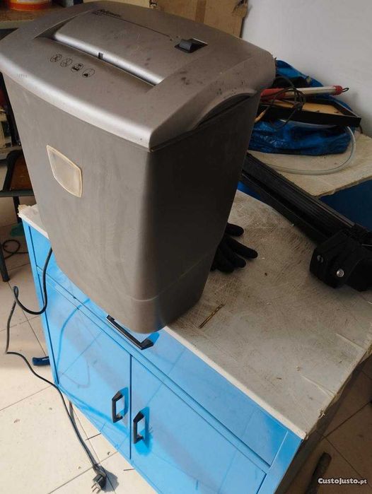 FELLOWES - Destruidora de papel