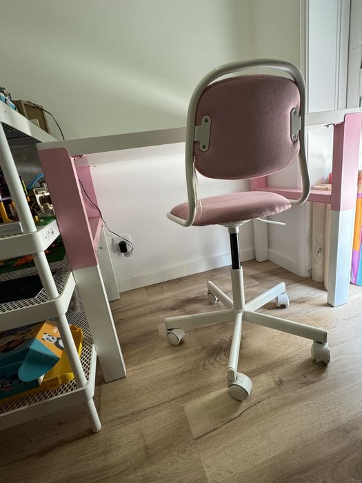 Secretaria criança PAHL + cadeira criança ORFJALL Ikea branco/ rosa