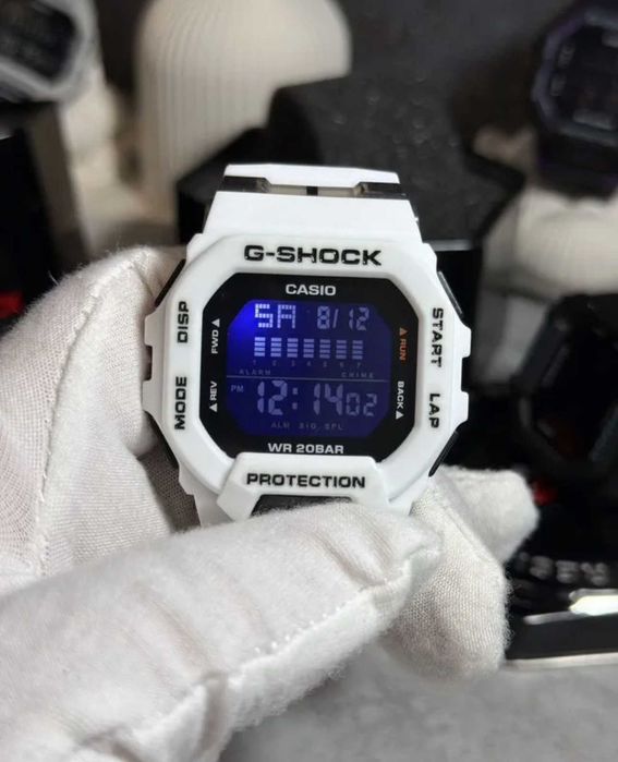 Наручные часы Casio GBD-200SM Новые