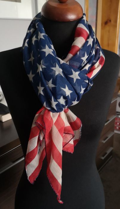 Szal/apaszka w kolorze flagi