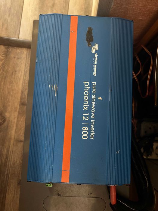 Інвертор 12v 800W victron energy pure sine wave inverter phoenix
