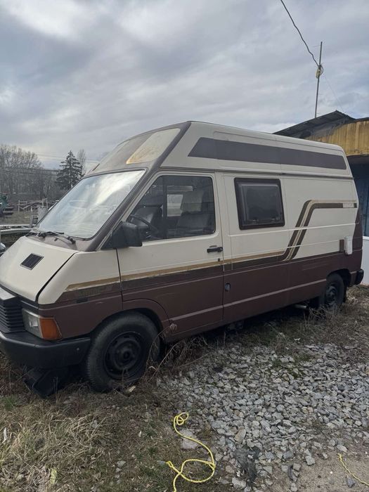 Автомобіль Renault Trafic