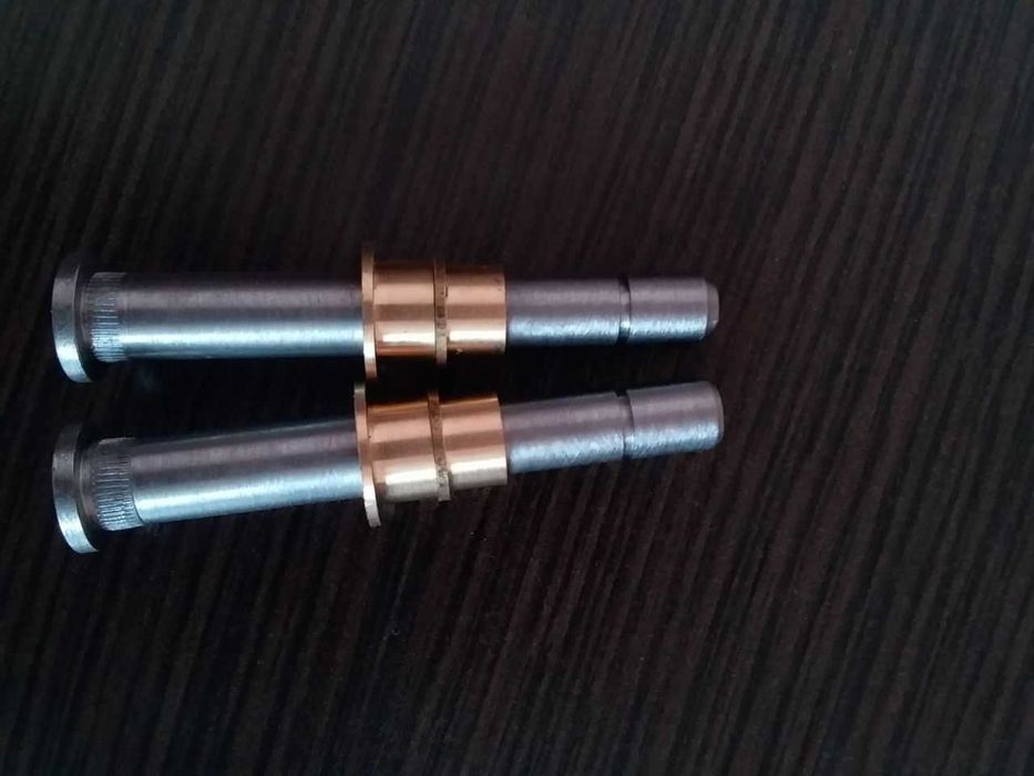 Усі автомобілі Ремкомплекти штоки пальці втулки петель ремонт петель