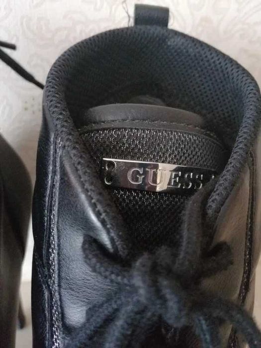 Czarne skórzane botki oryginalne Guess 40 r.