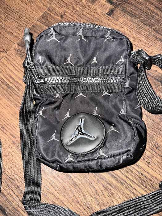 Сумка джордан чорна