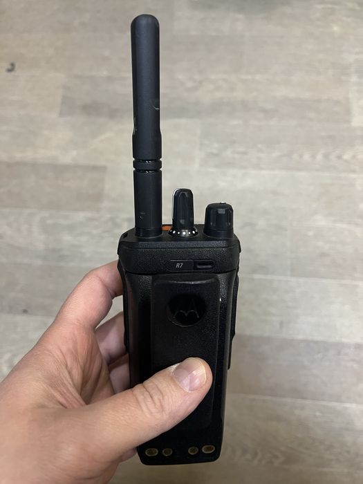 Оригінальна Motorola R7 VHF AES256