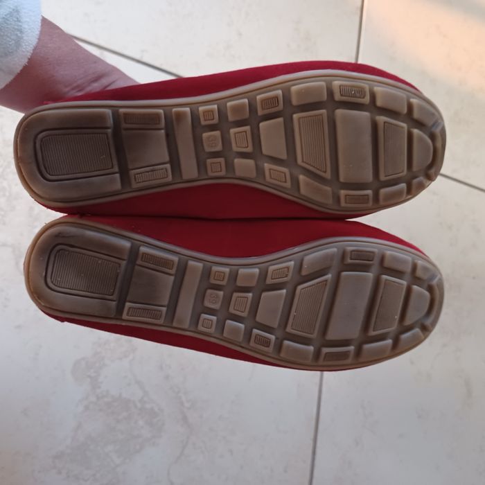 Buty firmy Lasocki skórzane 39