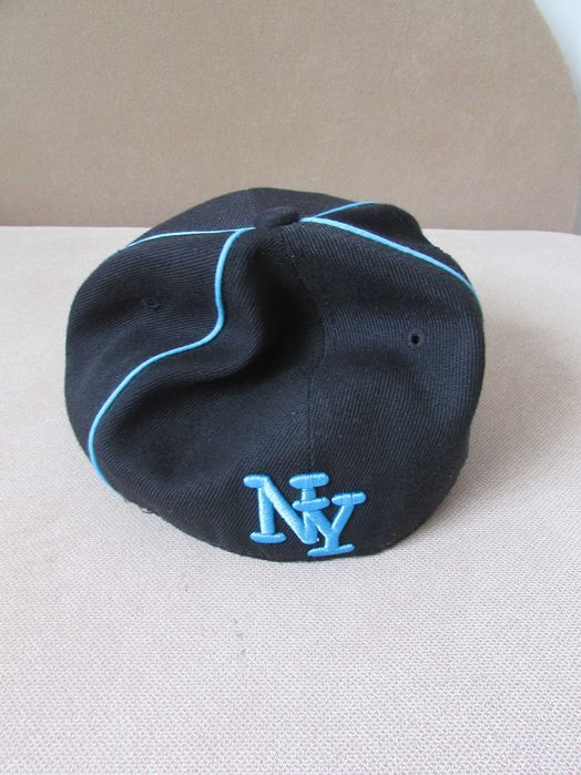 czapka z daszkiem NY Barcley's